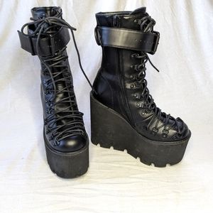 Dollskill Traitor Boots - Black